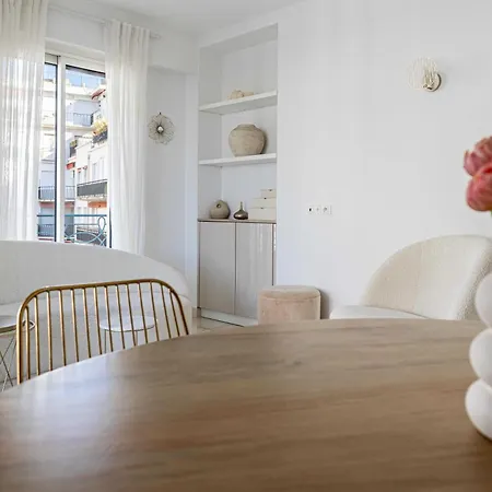 Splendid A-c 2br-4p - Sea View Apartment